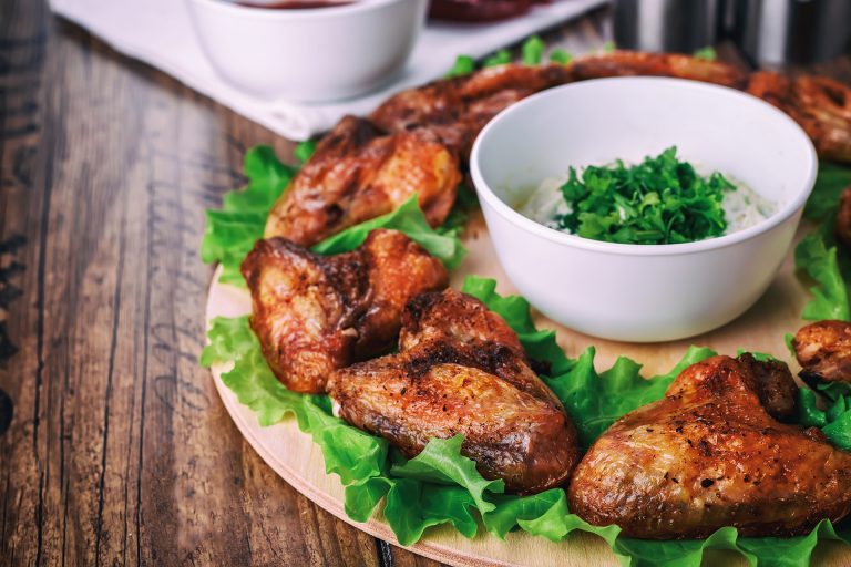 delicious grilled chicken wings